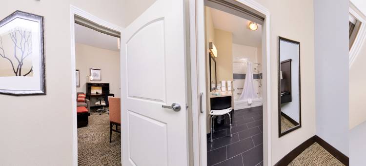 Staybridge Suites Rochester - Commerce DR NW图片