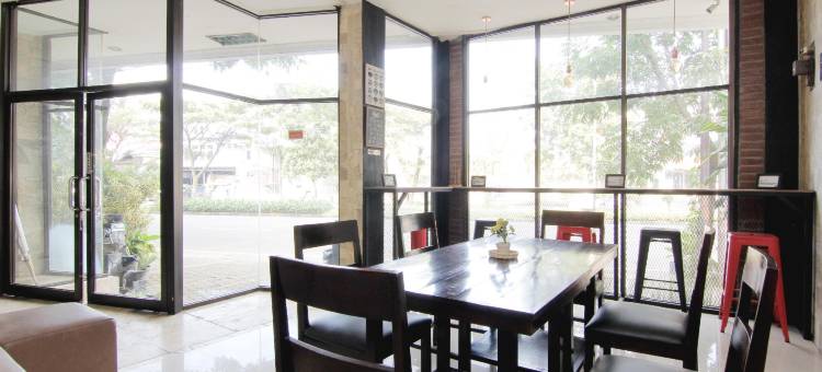 布新多威士马亚洲伊斯兰酒店(Wisma Asia Busindo Syariah)图片