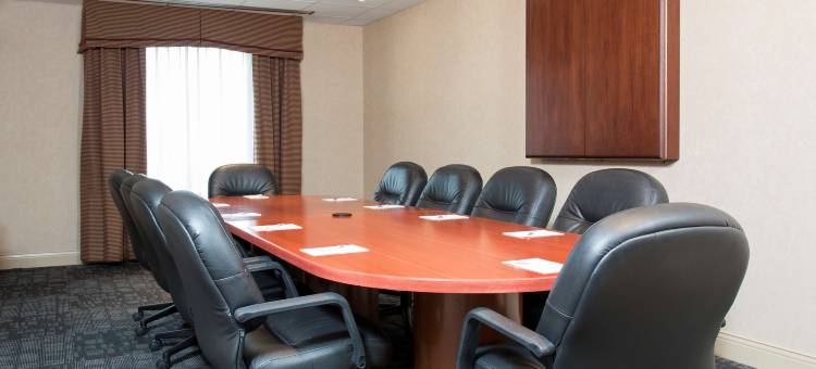 诺尔玛布卢明顿欢朋套房酒店(Hampton Inn & Suites Bloomington-Normal)图片