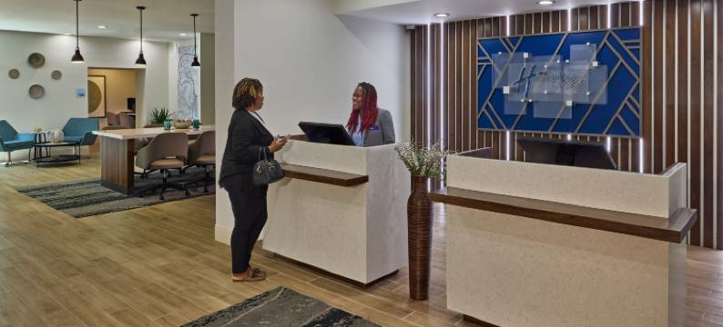 洲际酒店集团旗下查尔斯顿市中心西缘智选假日酒店及套房(Holiday Inn Express & Suites CHARLESTON DWTN - WESTEDGE by IHG)图片