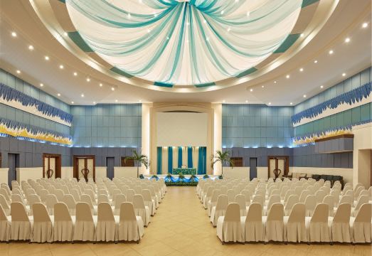 Eastern Grand Palace Hotel Overview