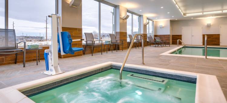 劳雷尔万枫酒店及套房(Fairfield Inn & Suites Laurel)图片