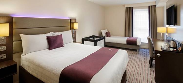 中央圣达维斯埃克塞特普里米尔酒店(Premier Inn Exeter Central St Davids)图片