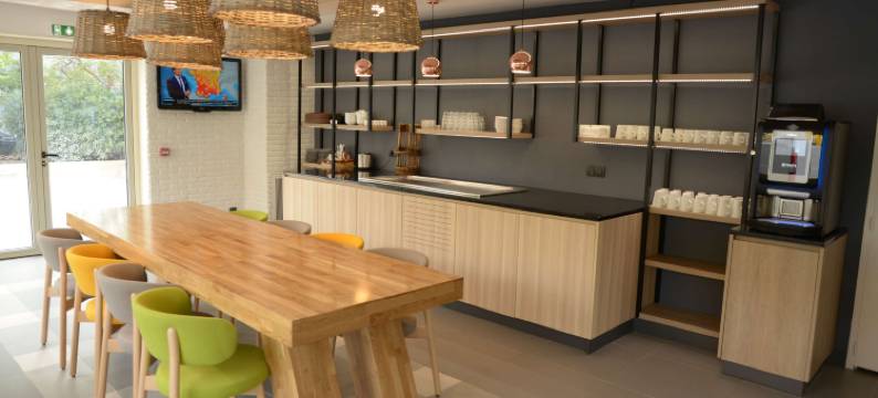 康铂SETE巴拉胡克酒店(Campanile Sete - Balaruc)图片