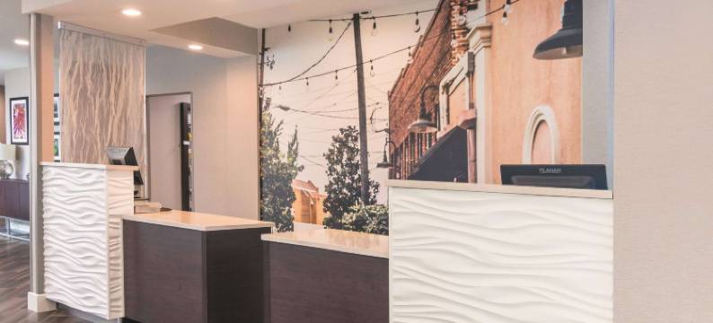 亚特兰大科尼尔斯拉昆塔温德姆套房酒店(La Quinta Inn & Suites by Wyndham Atlanta Conyers)图片