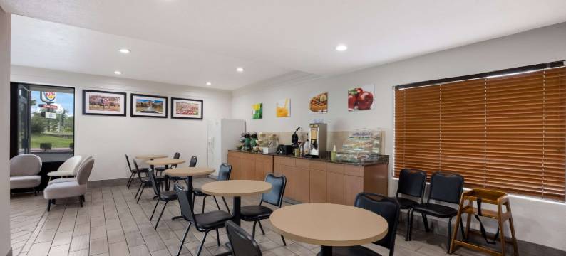 塔拉哈西大学附近凯艺酒店(Quality Inn Tallahassee Near University)图片