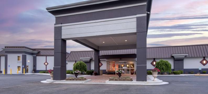 布里奇波特贝斯特韦斯特优质酒店(Best Western Plus Bridgeport Inn)图片