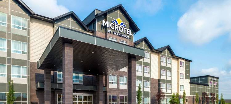 雷德迪尔温德姆套房麦客达酒店(Microtel Inn & Suites by Wyndham Red Deer)图片
