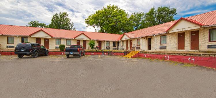 向日葵汽车旅馆海厄瓦萨By OYO(Sunflower Motel Hiawatha by OYO)图片