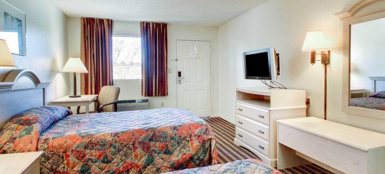 伊康旅馆(Econo Lodge Pearl)图片
