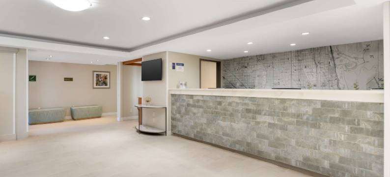 格伦维尤 - 芝加哥郊区贝斯特韦斯特套房酒店(Best Western Glenview Inn-Chicagoland Inn and Suites)图片