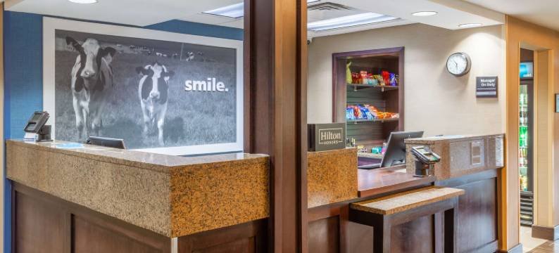 希尔顿欢朋酒店-苏福尔斯市(Hampton Inn Sioux Falls)图片