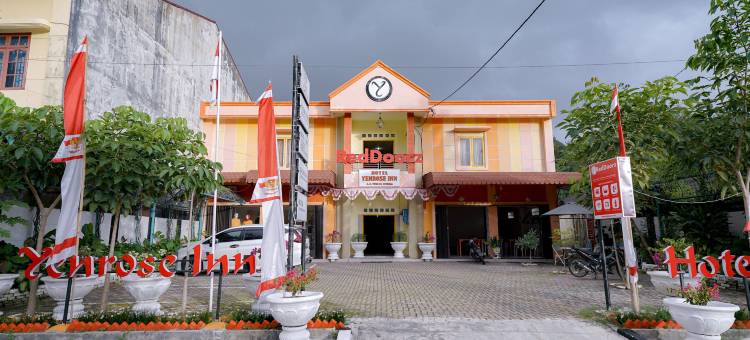 RedDoorz Plus-弗洛伦斯·隆班·托宾路-西博尔加(RedDoorz Plus @ Jalan FL Lumban Tobing Sibolga)图片