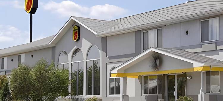 西布兰奇速8酒店(Super 8 by Wyndham West Branch)图片