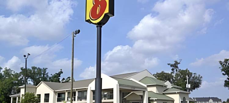 温德姆速8酒店布伦瑞克南/I-95(Super 8 by Wyndham Brunswick South/I-95)图片