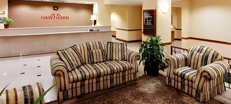 米德韦斯特城廷克空军基地浩枫温德姆公寓(Hawthorn Suites by Wyndham Midwest City Tinker AFB)图片