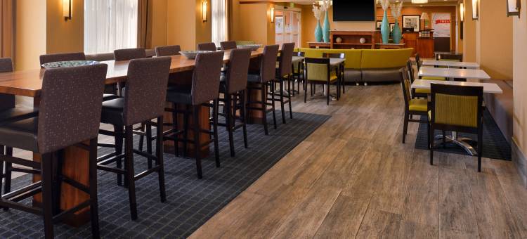 贝克斯菲尔德北机场欢朋套房酒店(Hampton Inn & Suites Bakersfield North-Airport)图片