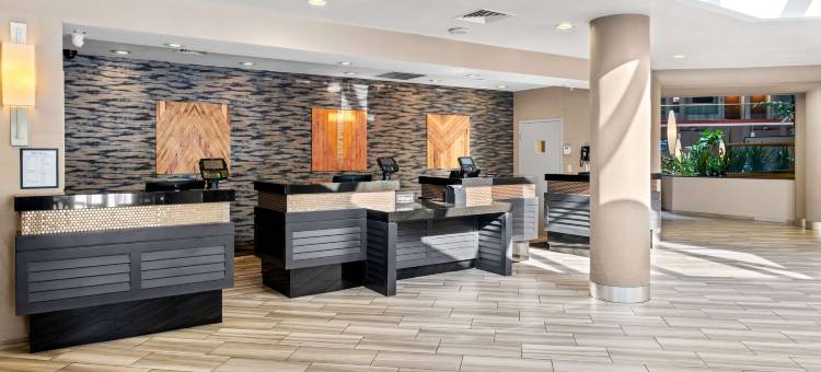 希尔顿惠庭套房酒店欧文橙县机场(Embassy Suites by Hilton Irvine Orange County Airport)图片