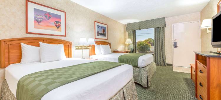 阿尔伯克基北温德姆戴斯酒店(Days Inn & Suites by Wyndham Albuquerque North)图片