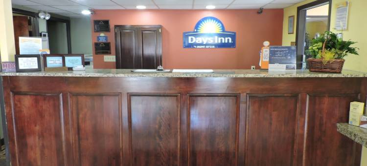希科利/康诺弗戴斯酒店(Days Inn by Wyndham Conover-Hickory)图片