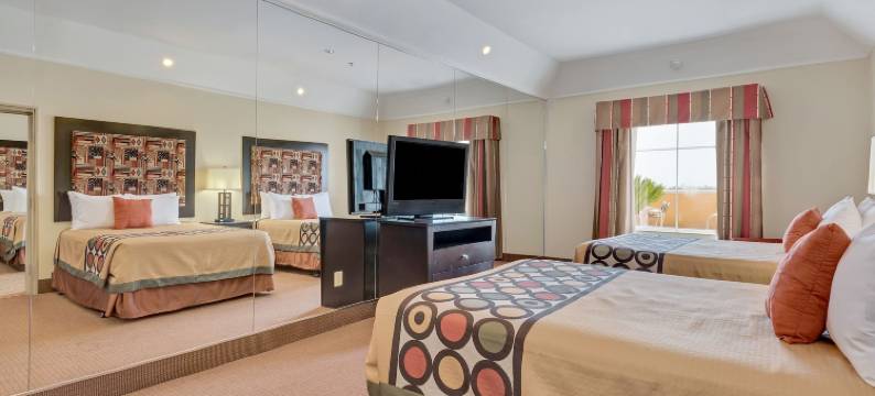 伊达尔戈-麦卡伦地区速8酒店(Super 8 by Wyndham Hidalgo/McAllen Area)图片