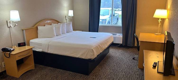 劳伦斯堡呗盟套房酒店(Baymont by Wyndham Lawrenceburg)图片