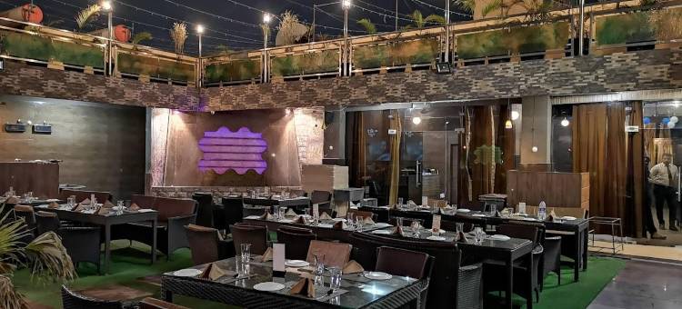 棕榈树酒店(Palm Tree Hotel & Restaurant)图片