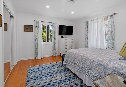 Stunning and Stylish Palm Beach area Mid-Century with Saltwater Pool Hotel Overview