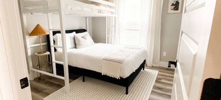Family-friendly cottage in St. Augustine - 10 min drive to downtown and beaches!图片