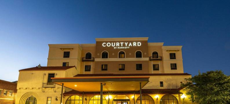 威奇托旧城万怡酒店(Courtyard Wichita at Old Town)图片