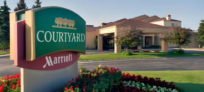 沃基根/古尼芝加哥万怡酒店(Courtyard Chicago Waukegan/Gurnee)图片