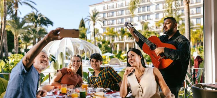 哈德洛克马贝拉酒店 - 波多诺斯港(Hard Rock Hotel Marbella – Puerto Banús)图片