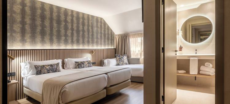 阿克塔金字塔(Acta Pirámides)图片