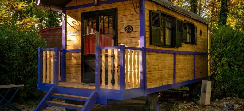 "香槟村 - 慢动作"(Le Village de la Champagne - Slowmoov)图片