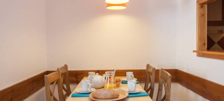 里蒙纽耶莱斯孔贝皮埃尔与假日住宅(Résidence Pierre & Vacances les Combes)图片