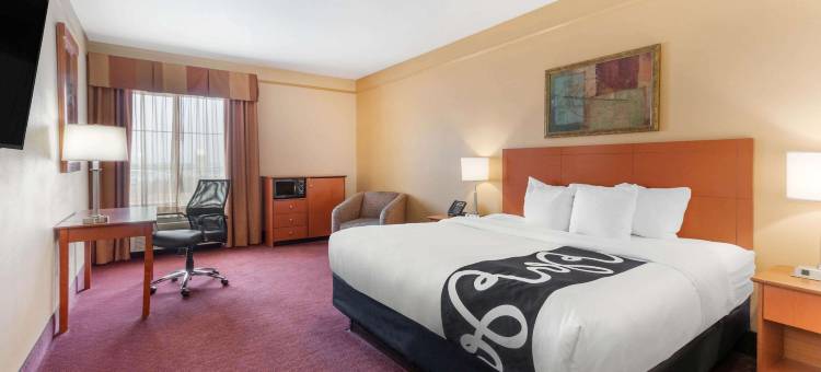 霍布斯拉昆塔温德姆套房酒店(La Quinta Inn & Suites by Wyndham Hobbs)图片