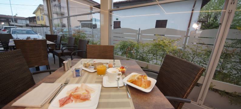 克拉林 14 号多里酒店(Hotel Clarin 14 by Dori)图片