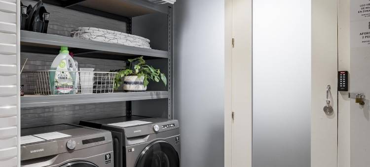 丘埃卡 Bob W(Bob W Chueca)图片