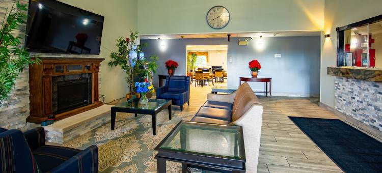 靠近日内瓦湖的伍德斯托克品质酒店旅店和套房(Quality Inn & Suites Woodstock Near Lake Geneva)图片