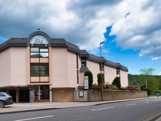 莱茵河畔别墅酒店