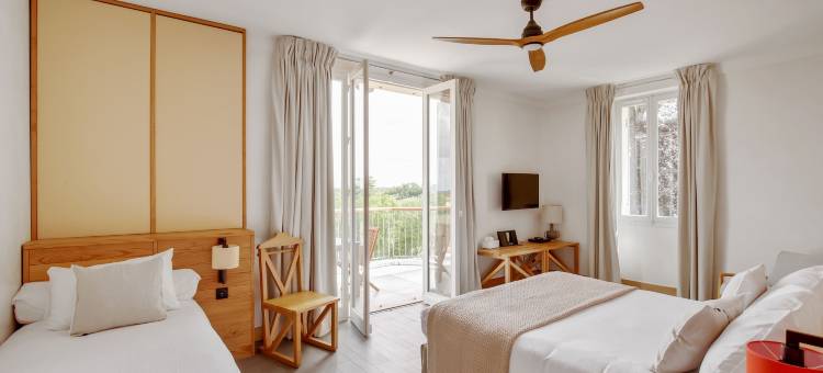 洛吉斯DE瓦兰德劳德(Logis de Valandraud)图片