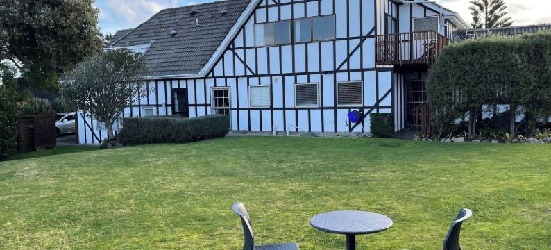 都铎庄园B&B旅馆(Tudor Manor Bed & Breakfast)图片