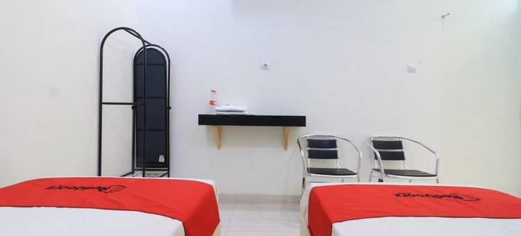 克拉登火车站附近瑞德多兹酒店(RedDoorz at Hotel Putra Perdana Klaten)图片
