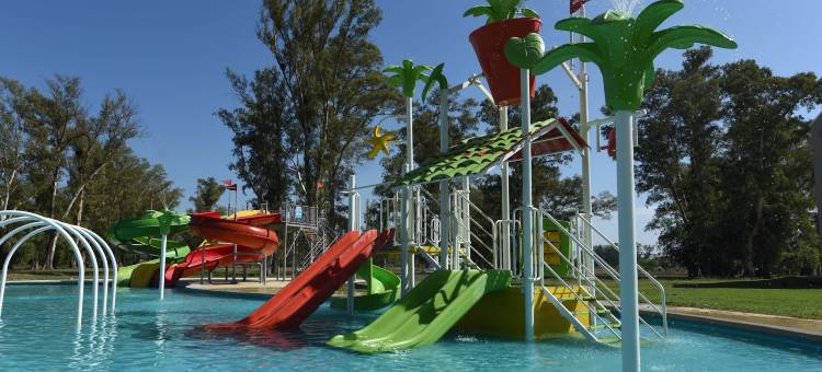 埃塞萨豪生酒店及会议中心(Howard Johnson Resort & Convention Center Ezeiza)图片