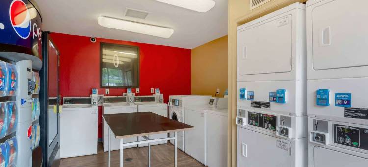 美国长住精选套房酒店 - 里士满 - 西区 - I-64(Extended Stay America Select Suites - Richmond - West End - I-64)图片