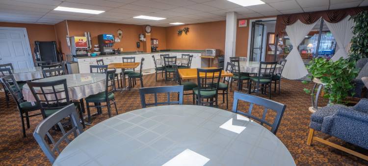 大使套房酒店(Ambassador Inn and Suites)图片