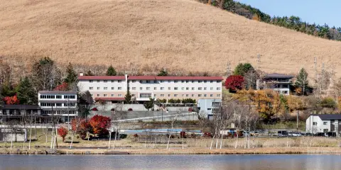 白樺湖煙斗之煙酒店