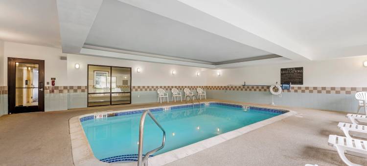 林肯东舒适套房酒店-购物区(Comfort Suites East Lincoln - Mall Area)图片