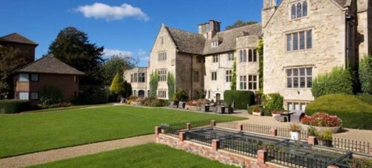 斯通豪斯苑酒店(Stonehouse Court Hotel - A Bespoke Hotel)图片