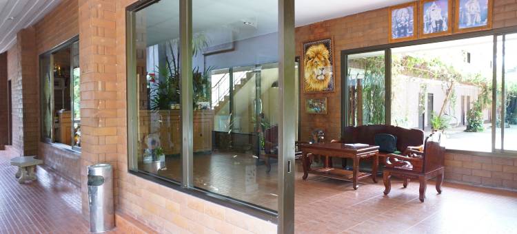 拉廊普洛尼海酒店(Ploenjai Hotel Ranong)图片